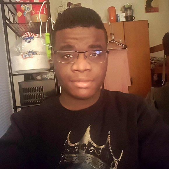 Meet your Posher, Ray - Picture 1 of 1